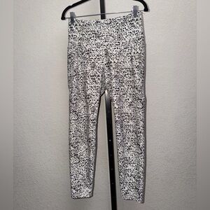 Old Navy Active Abstract Powersoft Print Leggings